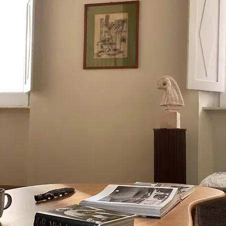 Apartment Artist In The Heart Of Trastevere *