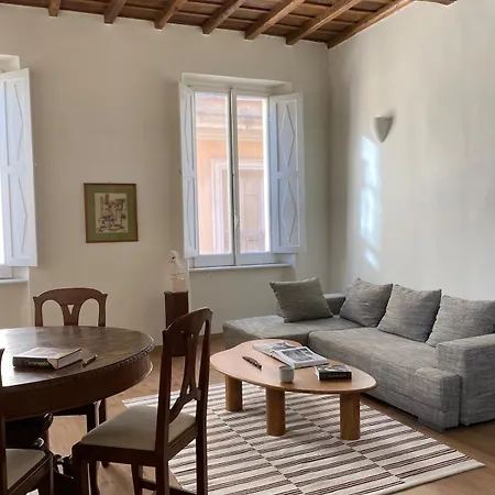 Artist In The Heart Of Trastevere Apartment Rome